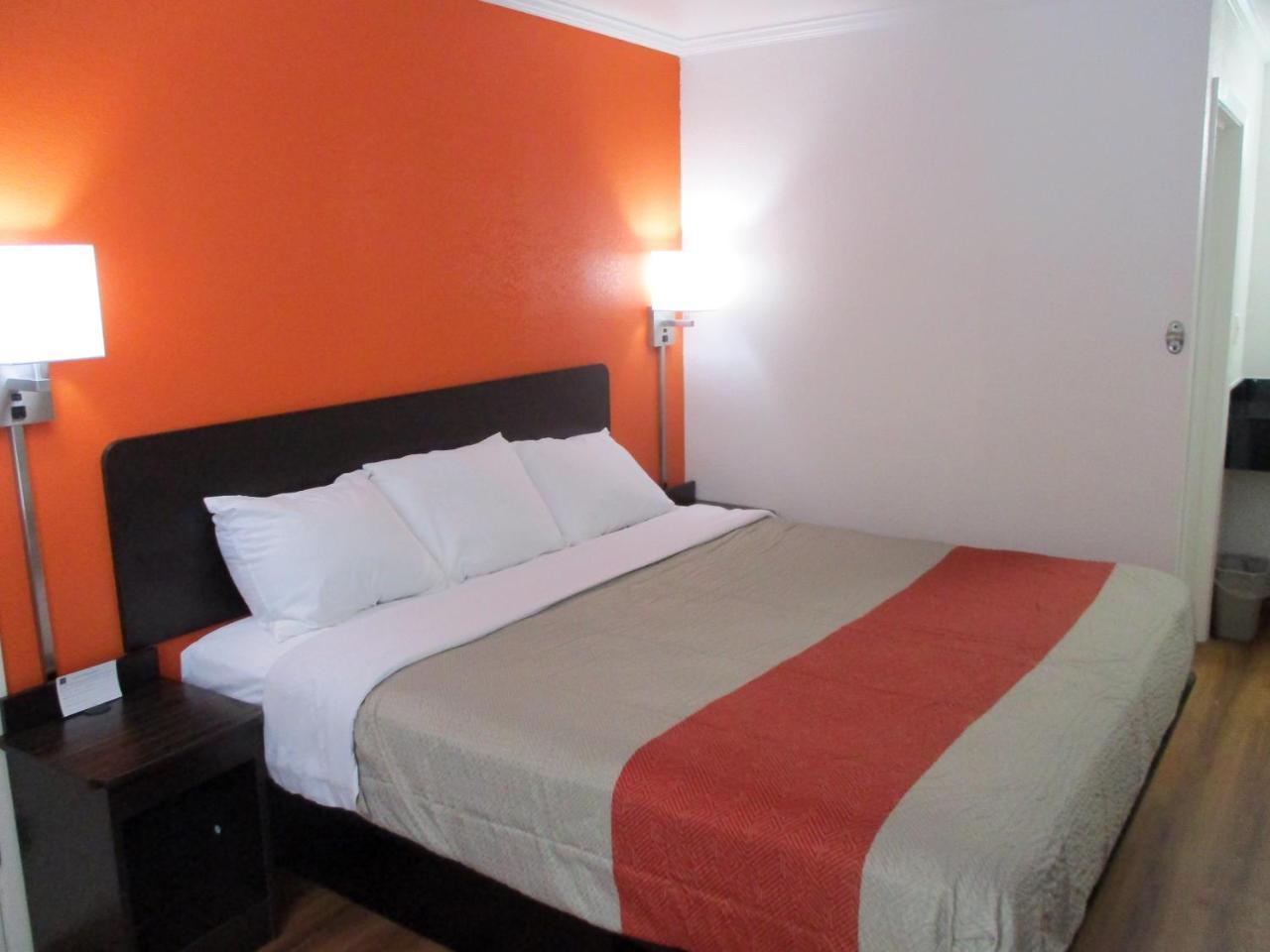 Motel 6-Bay Minette, Al Eksteriør billede