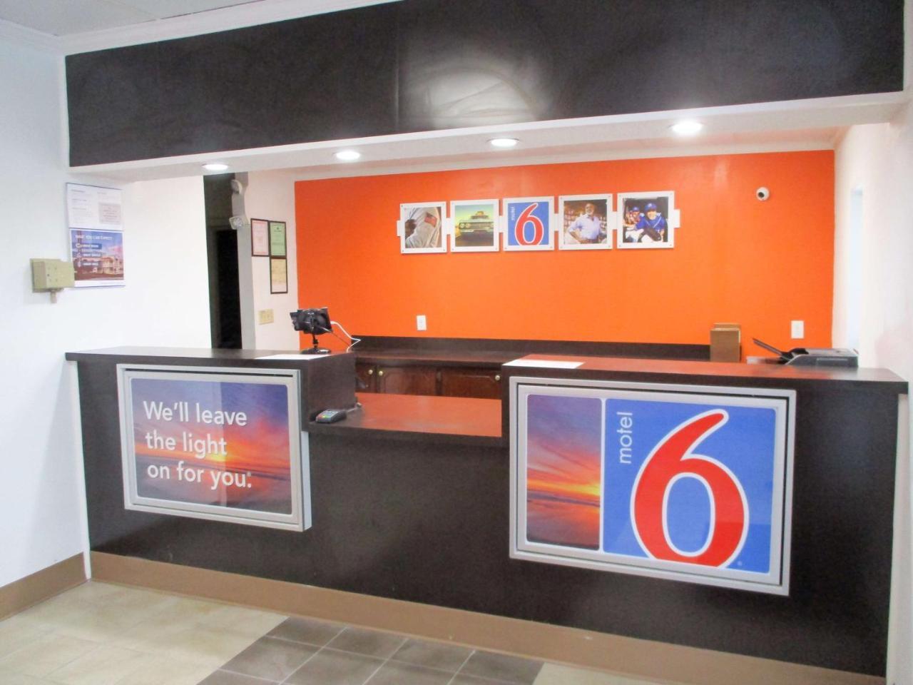 Motel 6-Bay Minette, Al Eksteriør billede